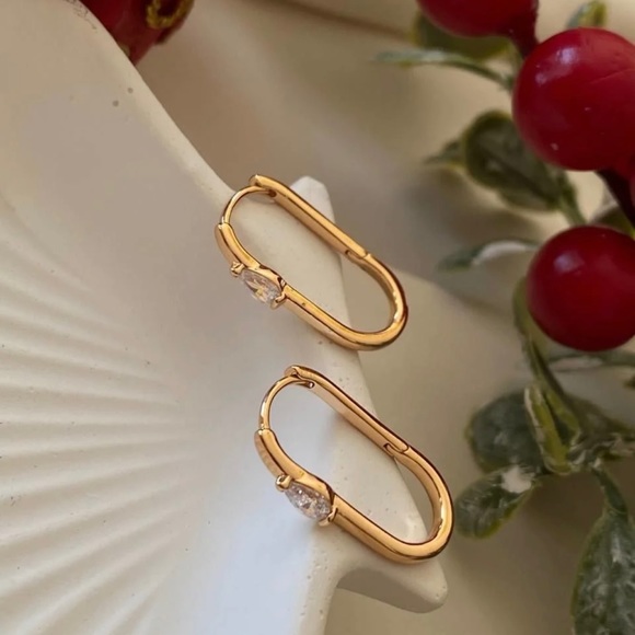 Huggie Earrings 18k Gold Plated Drop Stone Oval Luxury Jewelry - Picture 5 of 10